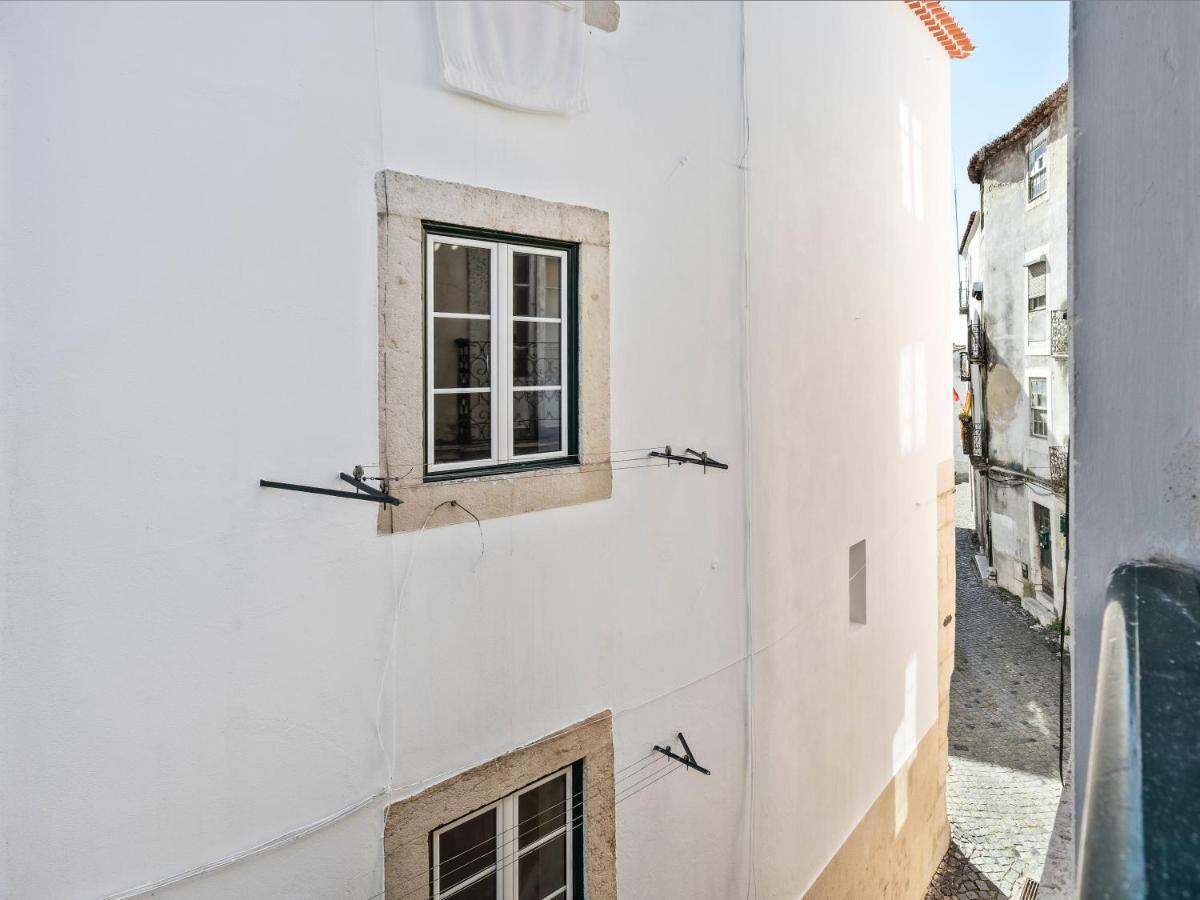 Lisbon Alfama Street View Apartment Luaran gambar