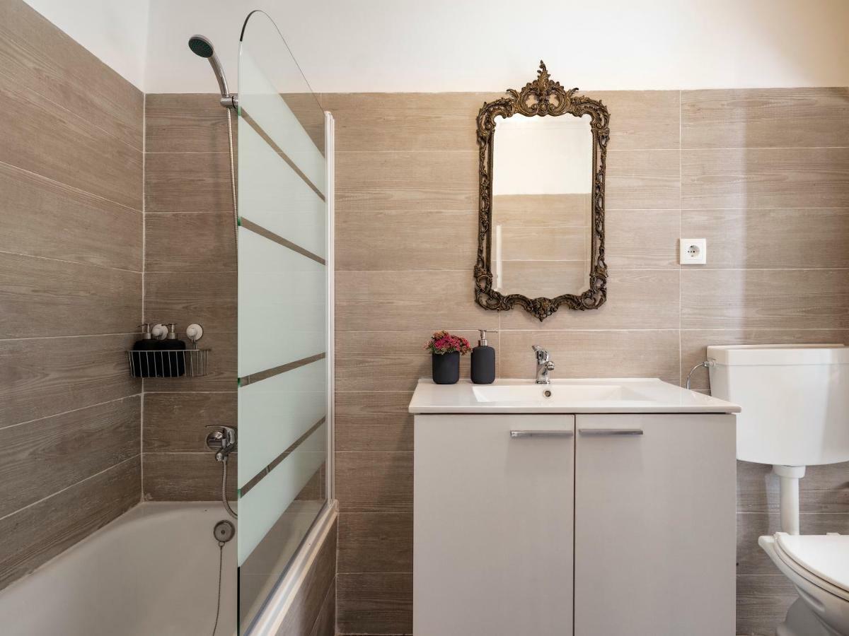 Lisbon Alfama Street View Apartment Luaran gambar