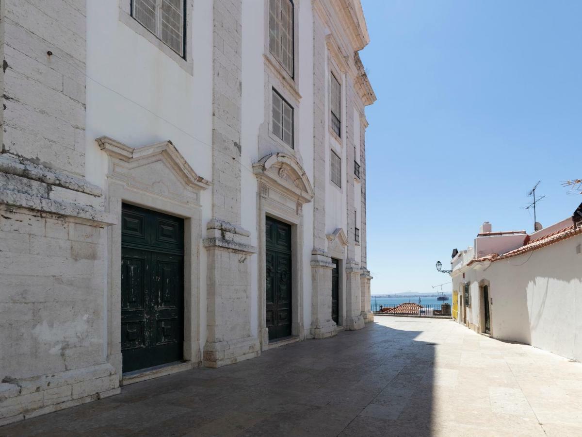 Lisbon Alfama Street View Apartment Luaran gambar